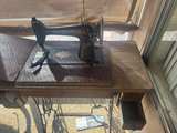 Singer Sewing Machine - Image 5