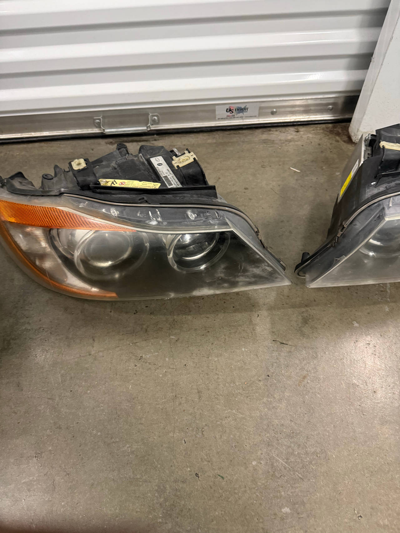 BMW E90 3 Series Xenon Headlight Assembly pair
