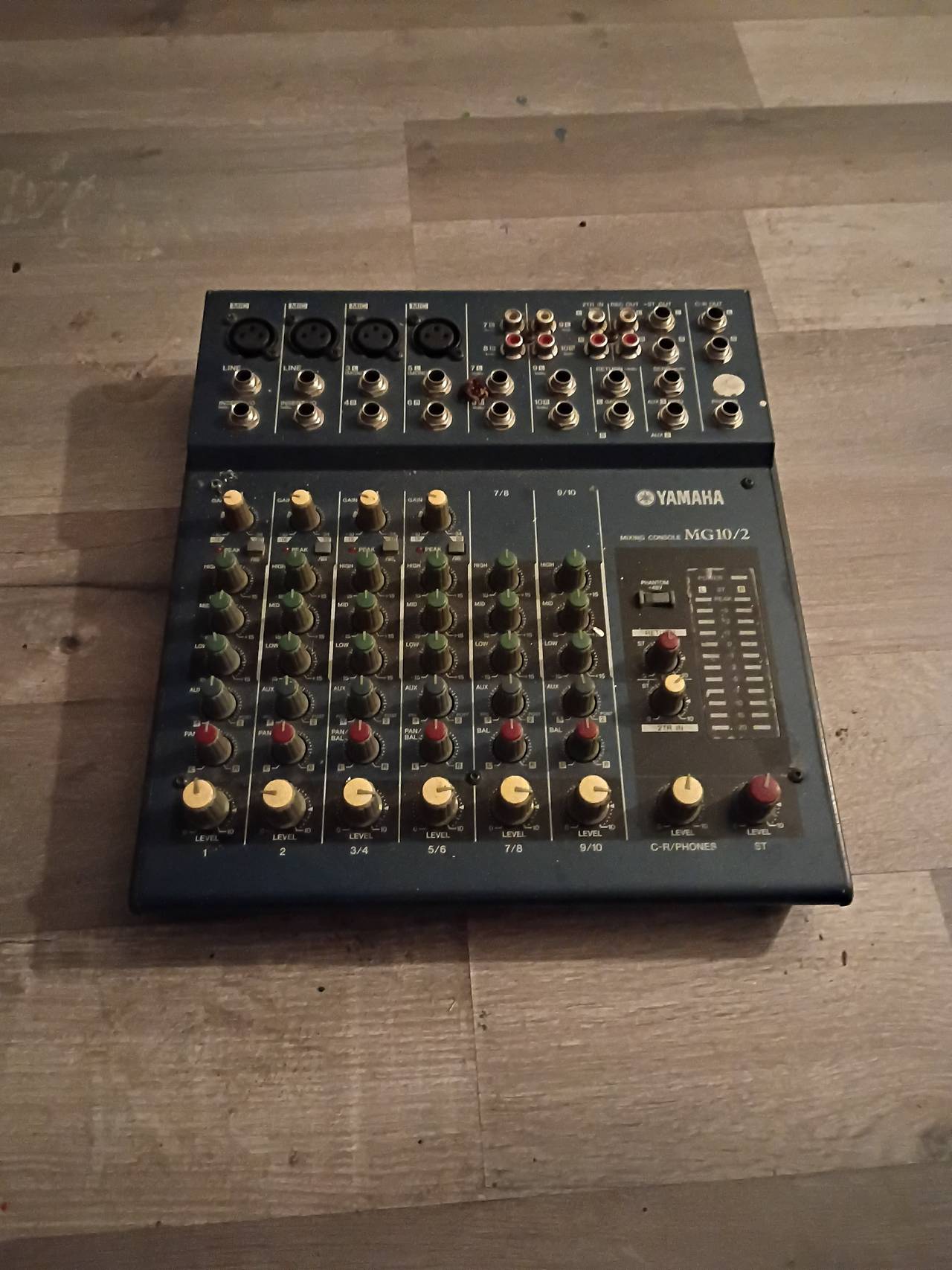 Yamaha MG10/2 Mixing Console