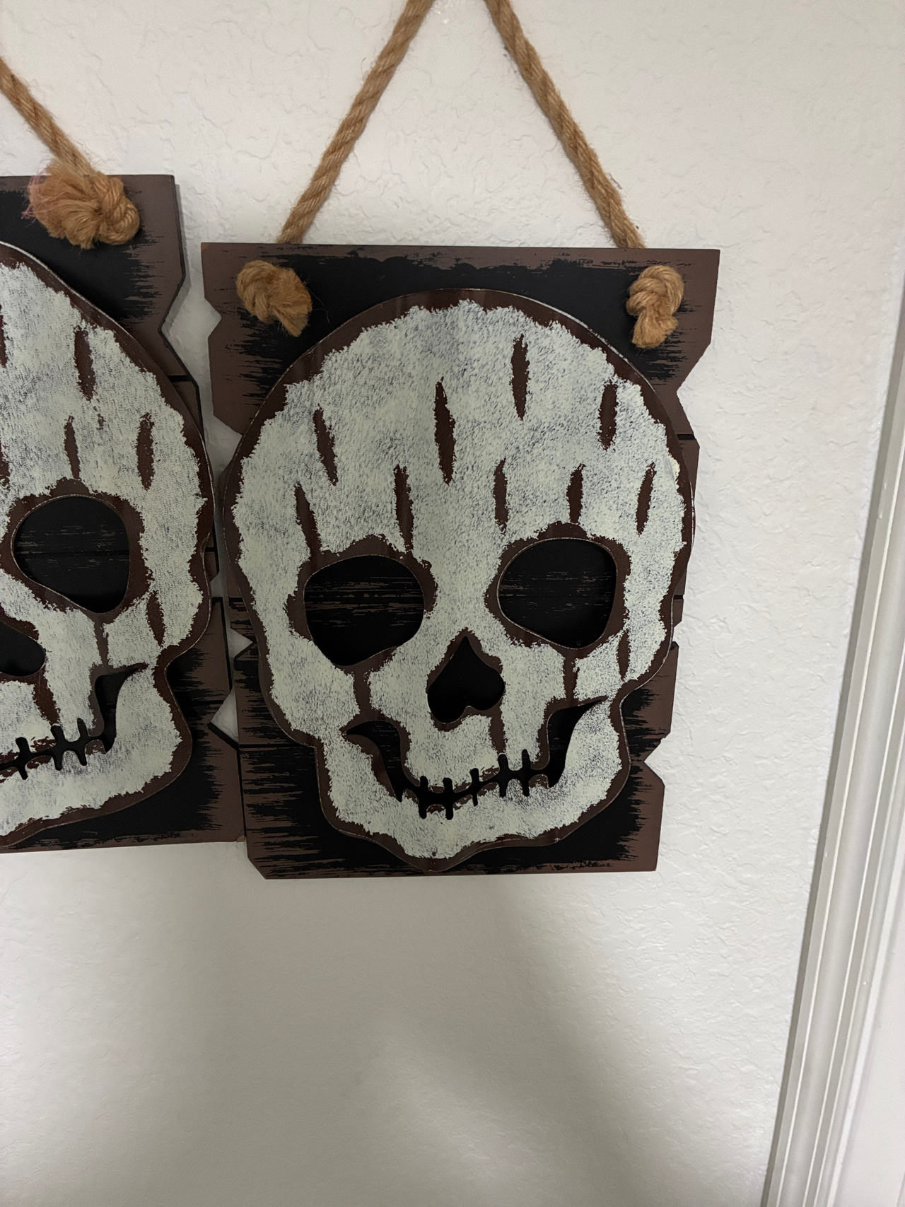 Wooden Skull Wall Hanging