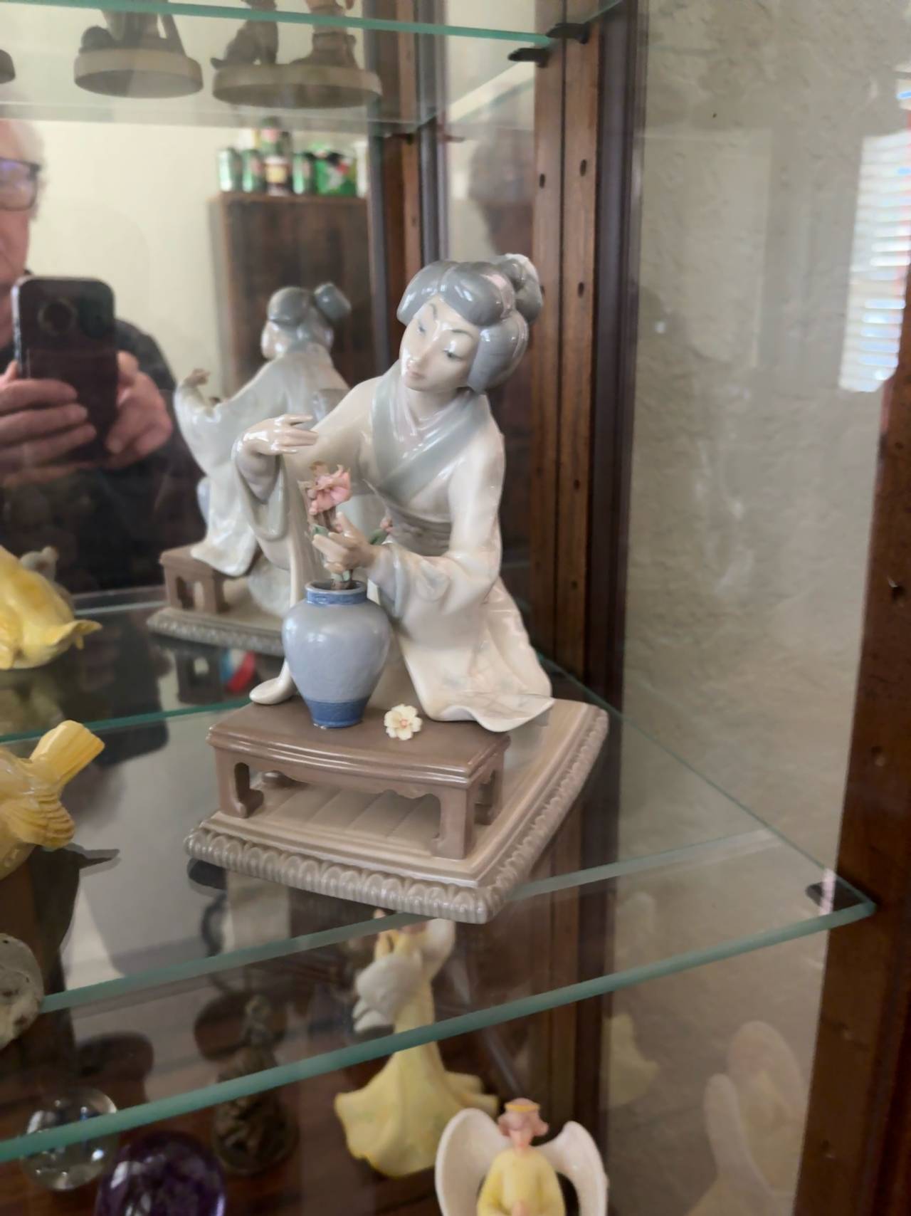 Lladro Oriental Girl Porcelain Figurine