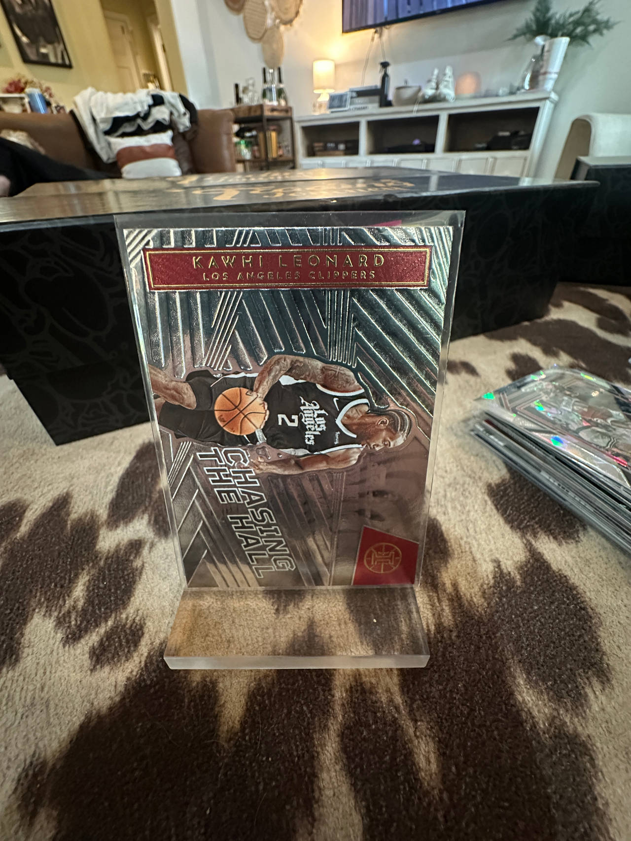 Kawhi Leonard Chasing The Hall Basketball Card
