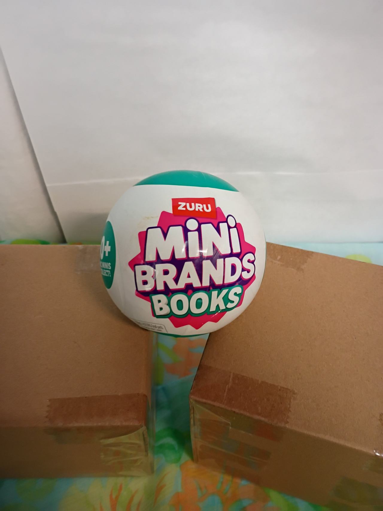 ZURU Mini Brands Books Mystery Capsule