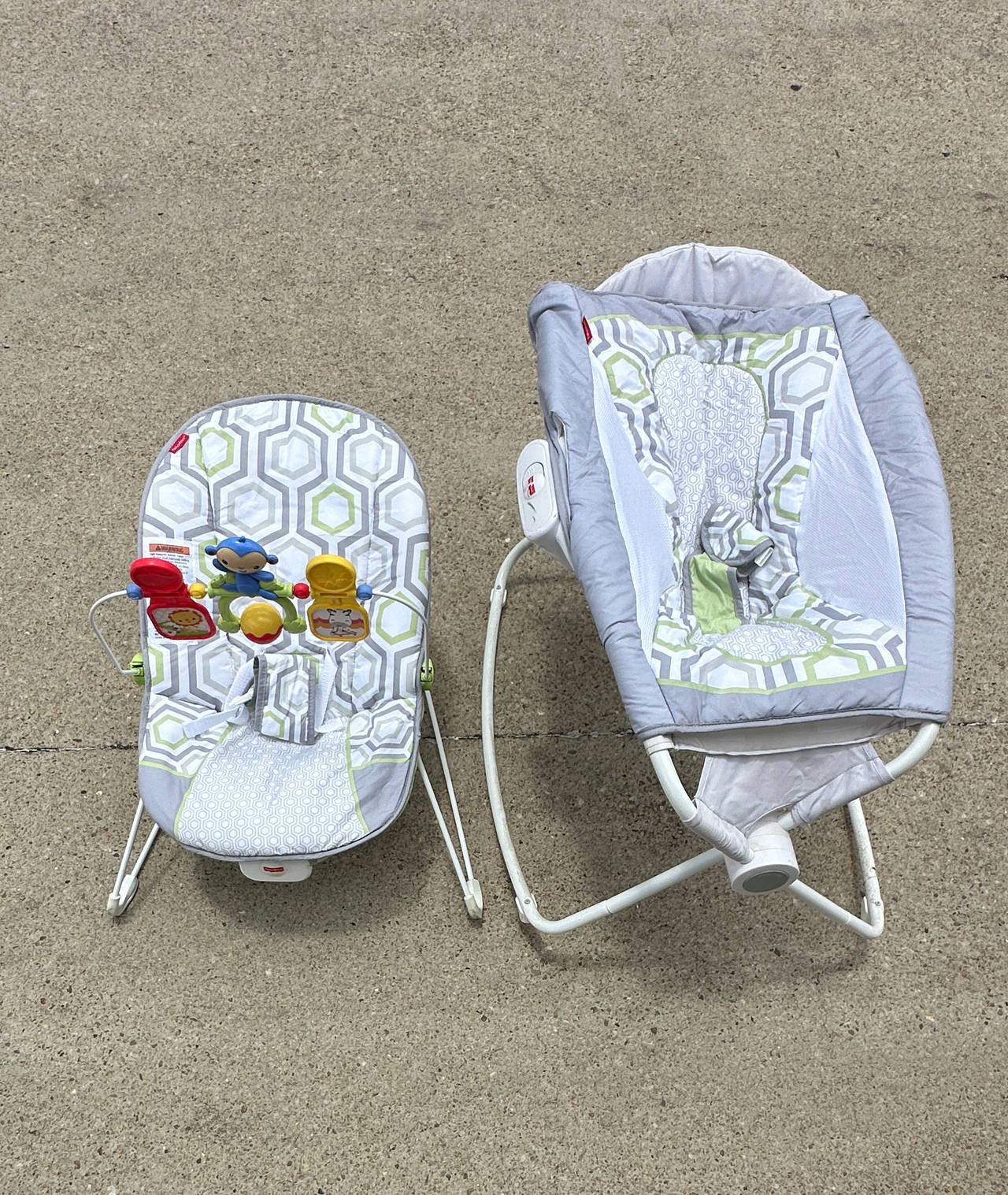 Fisher-Price Baby Bouncer Geo Meadow