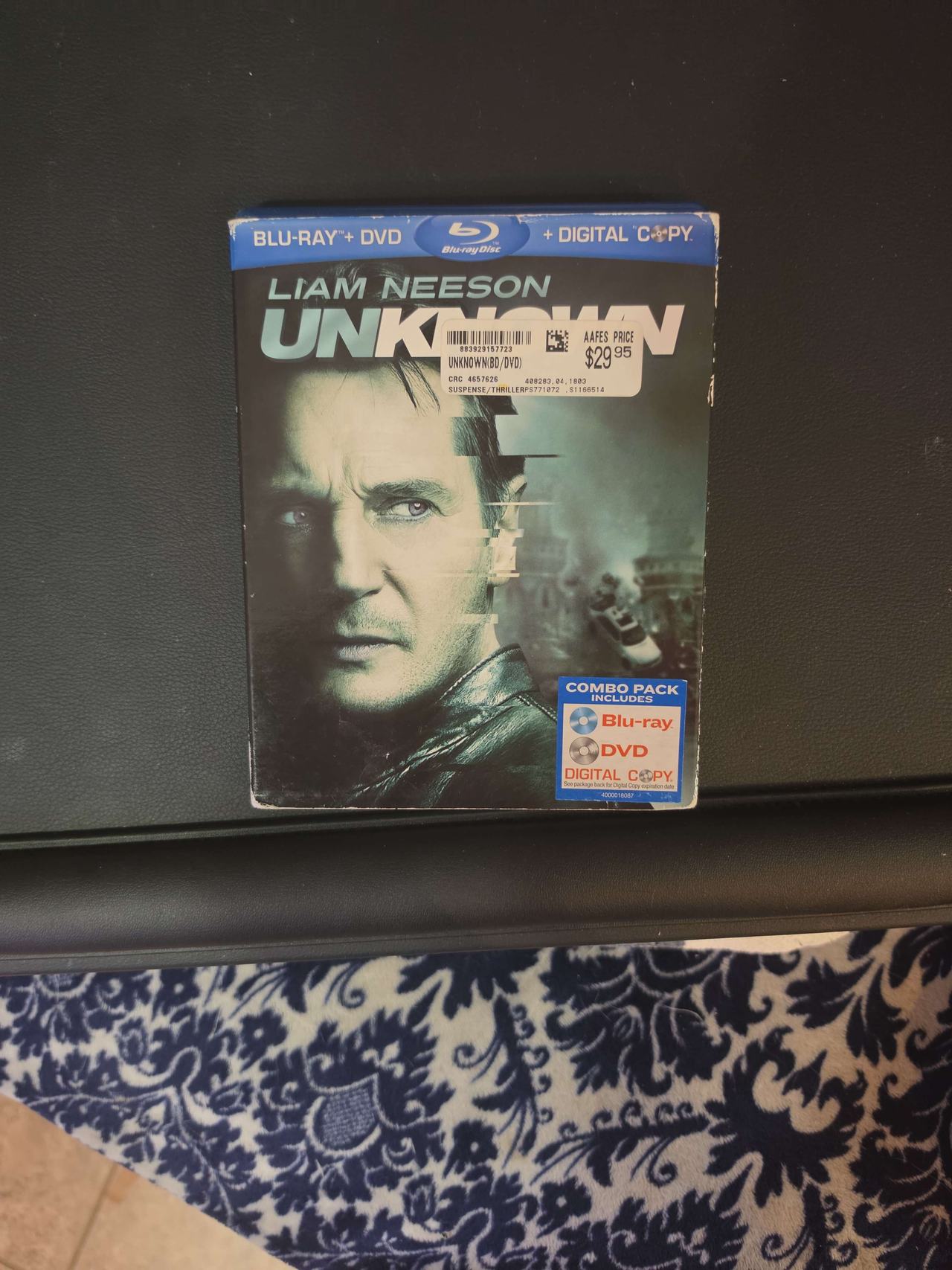 Unknown (Blu-ray + DVD + Digital Copy)