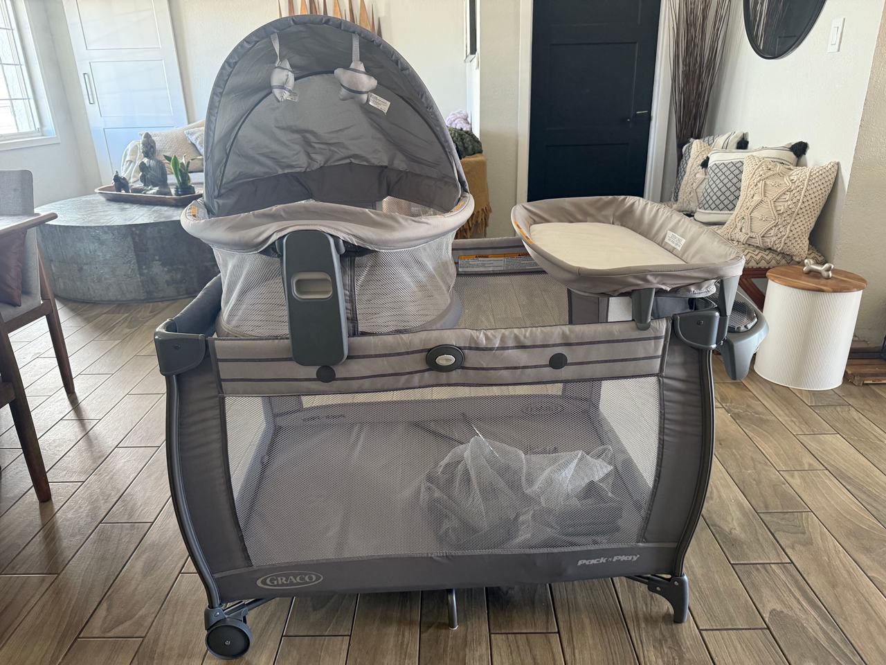 Graco Pack 'n Play Day2Dream Playard with Bedside Bassinet