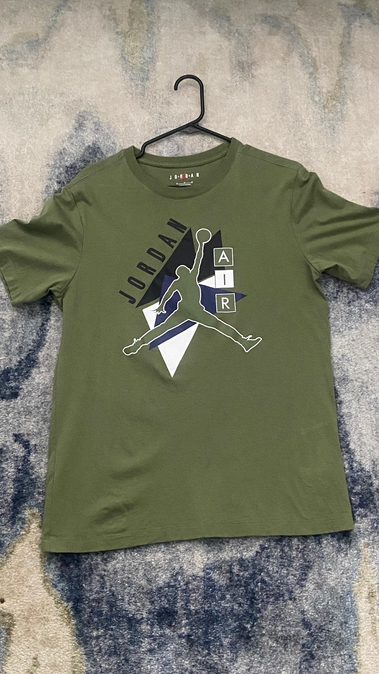 Size medium Jordan Air T-Shirt CASH ONLY 