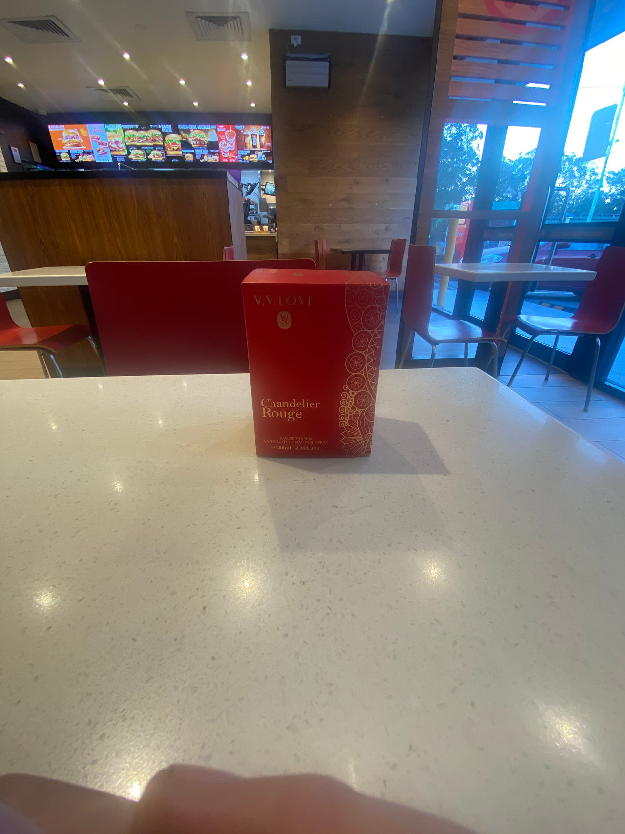 Valour Chandelier Rouge Eau de Parfum