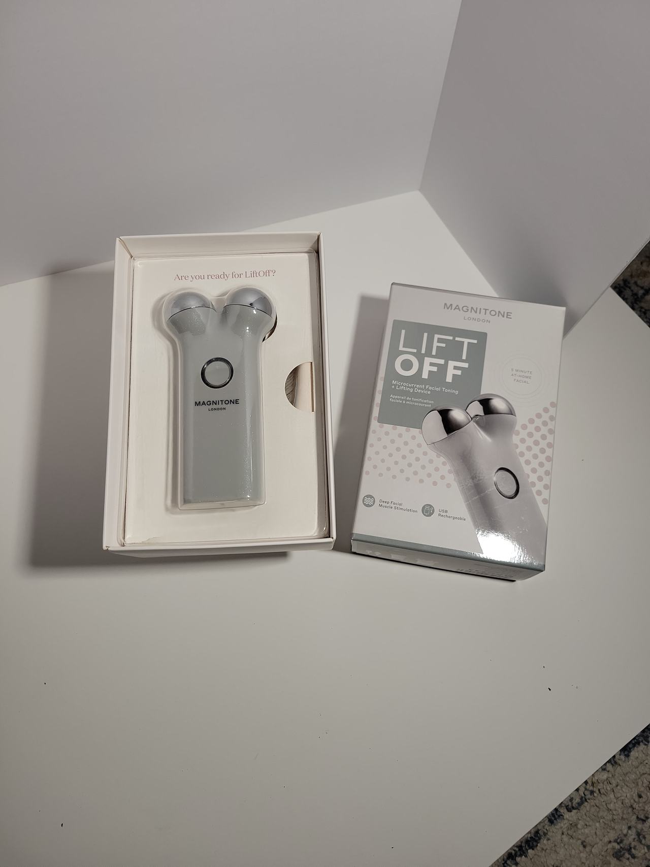 Magnitone London LiftOff Microcurrent Facial Toning + Lifting Device