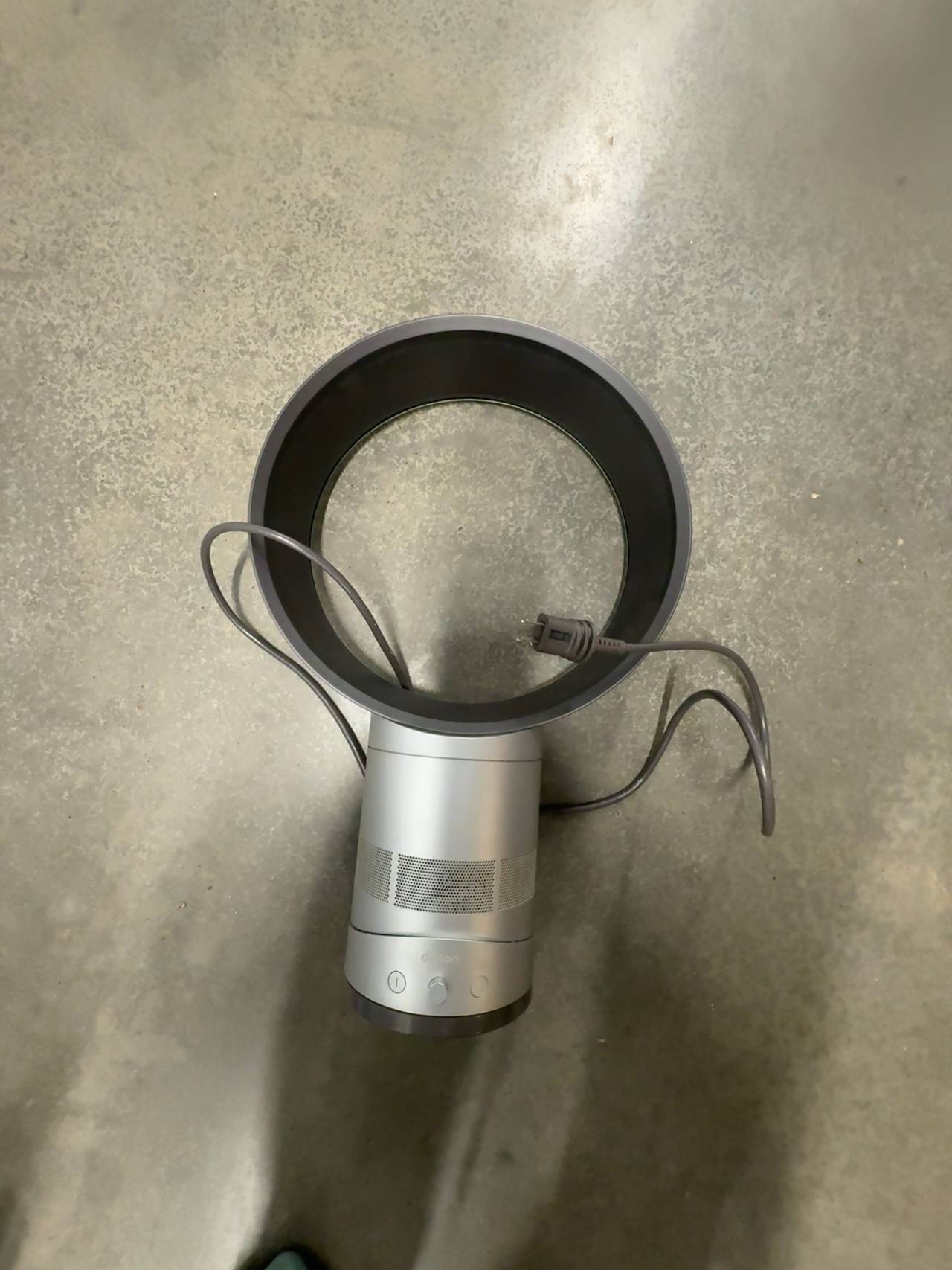 Dyson AM01 Air Multiplier Bladeless Desk Fan Silver/Black