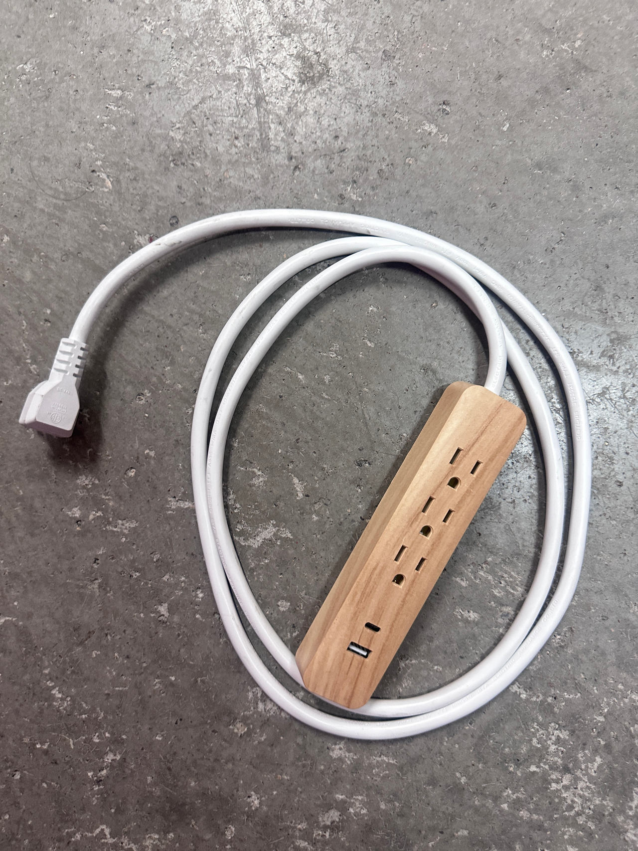 Power Strip with USB Port