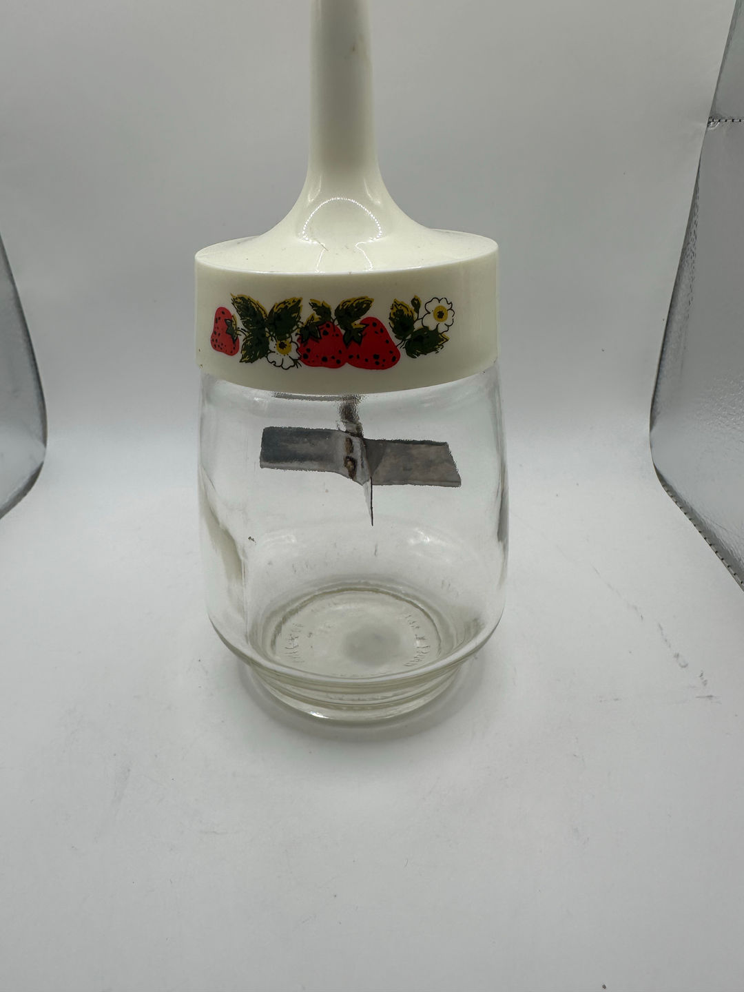 Federal Housewares Strawberry Glass Nut Chopper