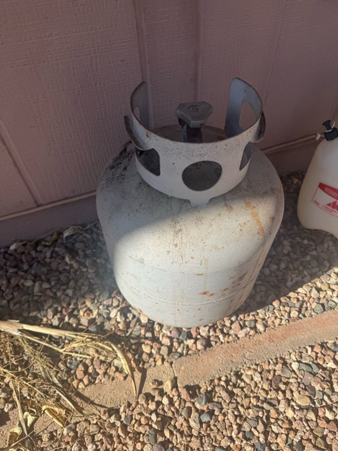 White 20-pound Propane Tank