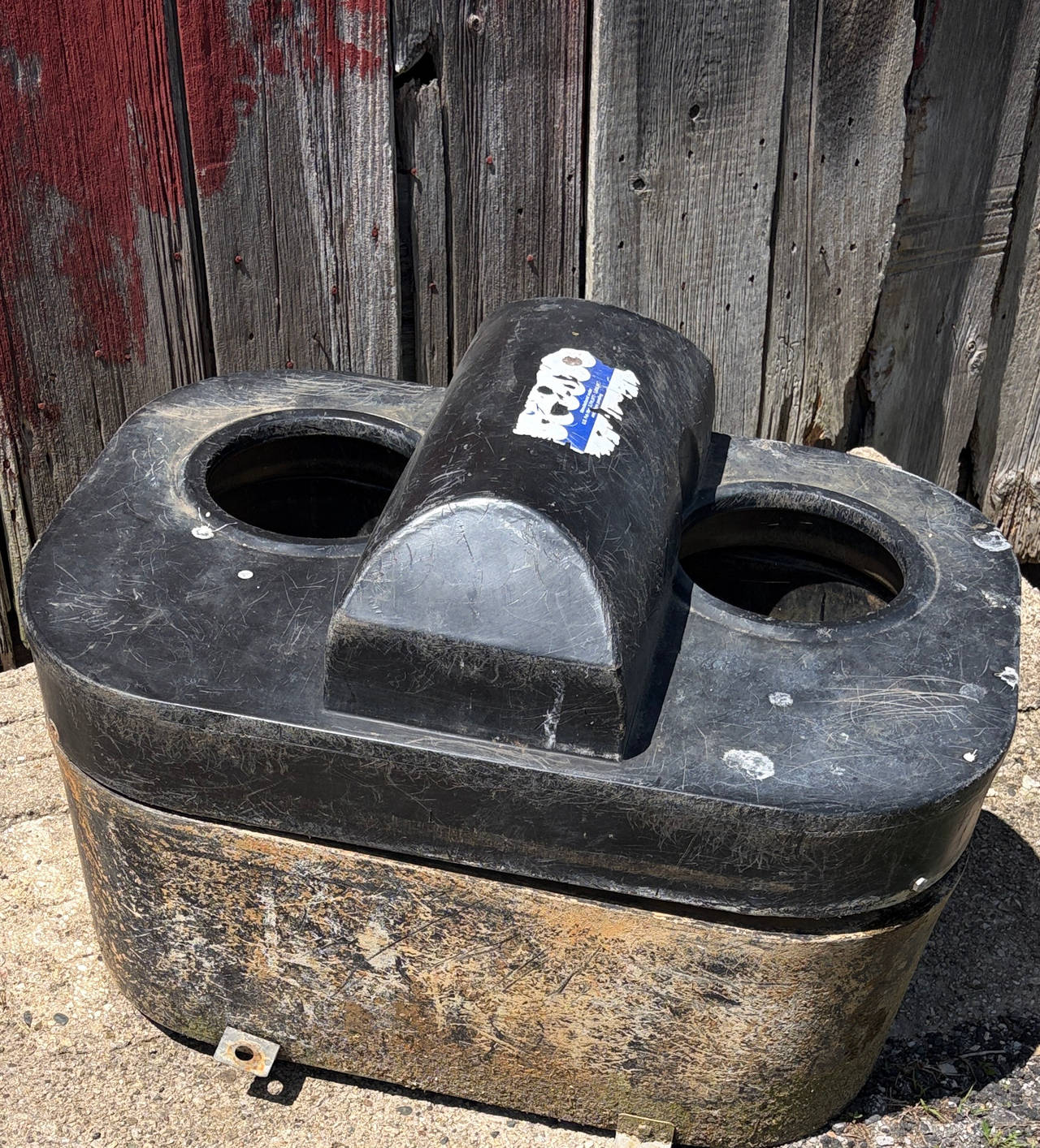 Ritchie WaterMatic 1000 Livestock Waterer body and floats
