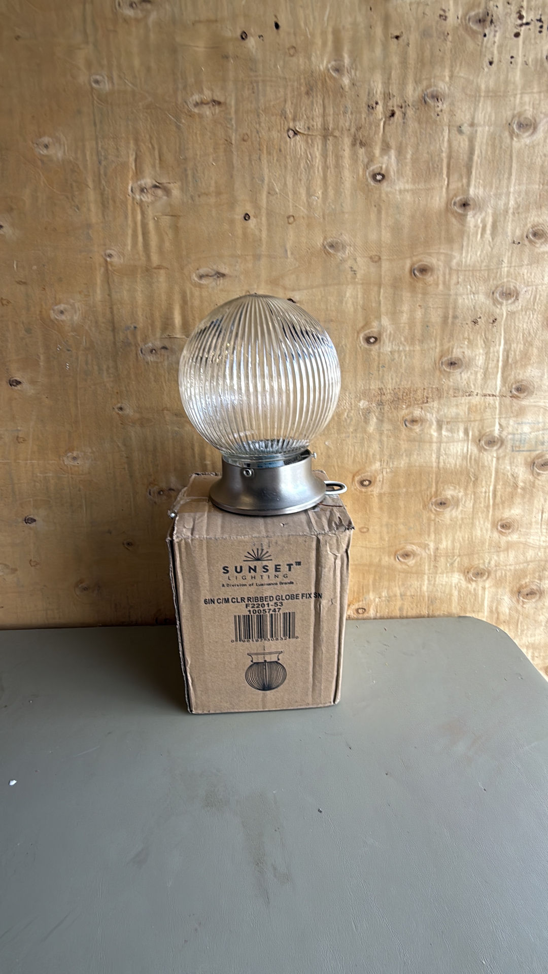 Sunset Lighting 6in Clear Ribbed Globe Fixture Satin Nickel