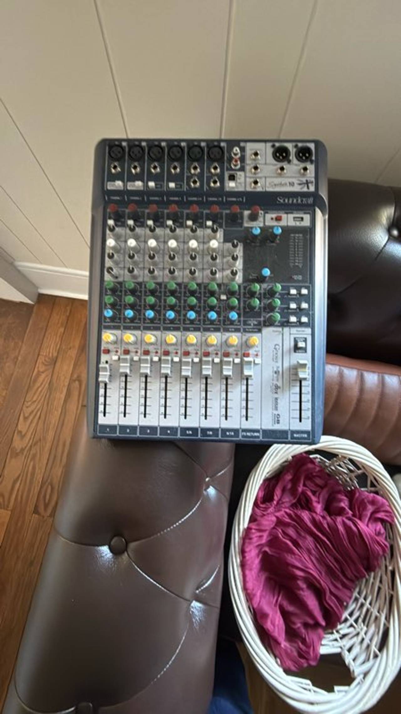 Soundcraft Signature 10 Mixer