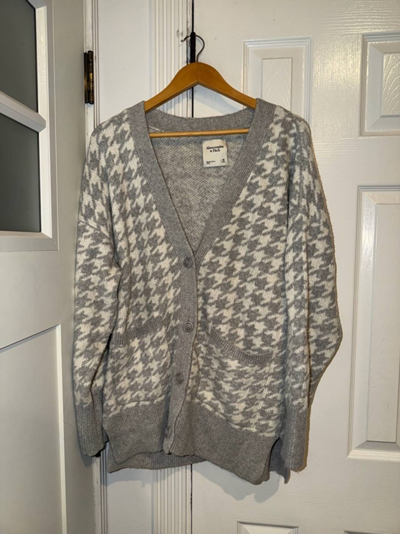 Abercrombie & Fitch Houndstooth Cardigan Medium