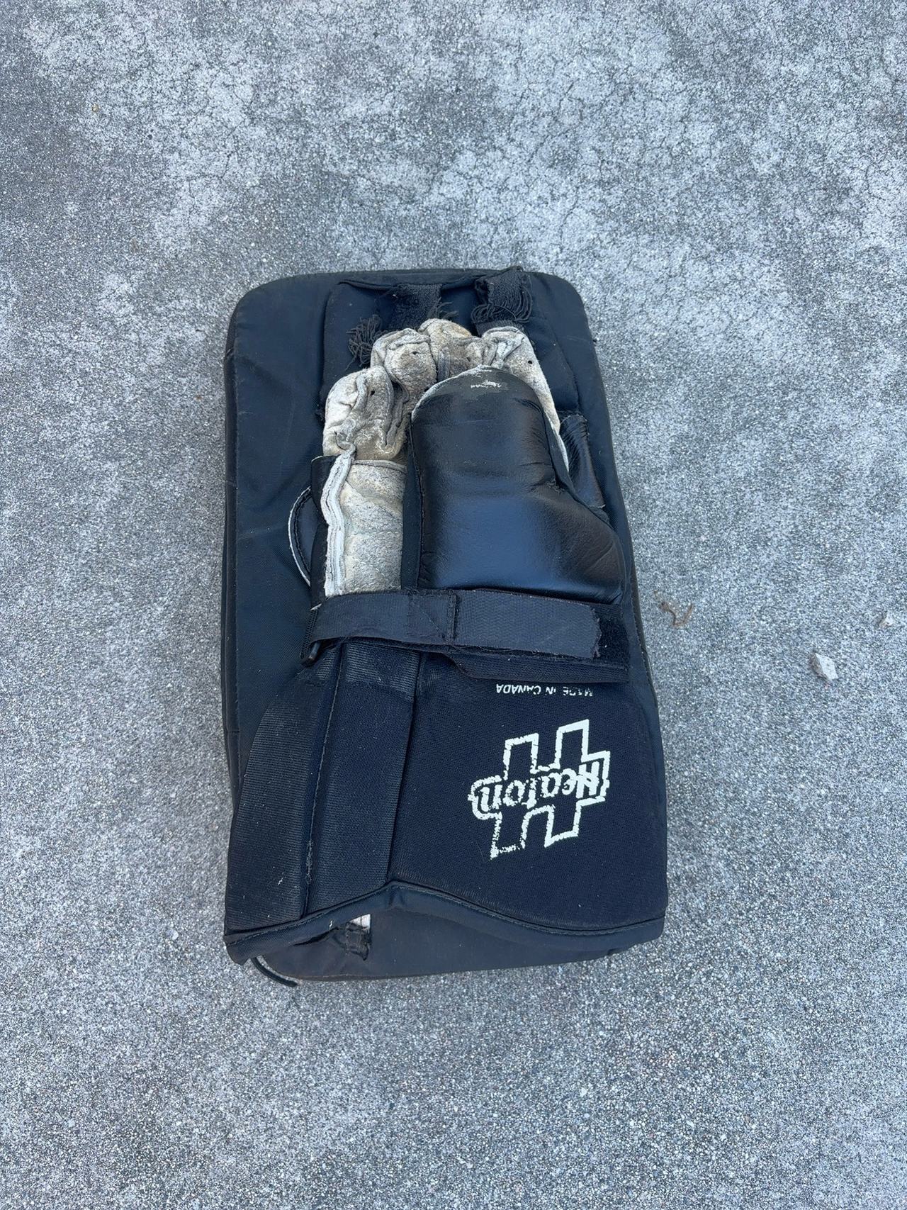 Heaton Helite M3000 Goalie Glove Blocker