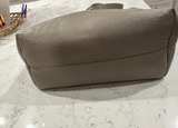 Cuyana Classic Leather Tote - Image 3