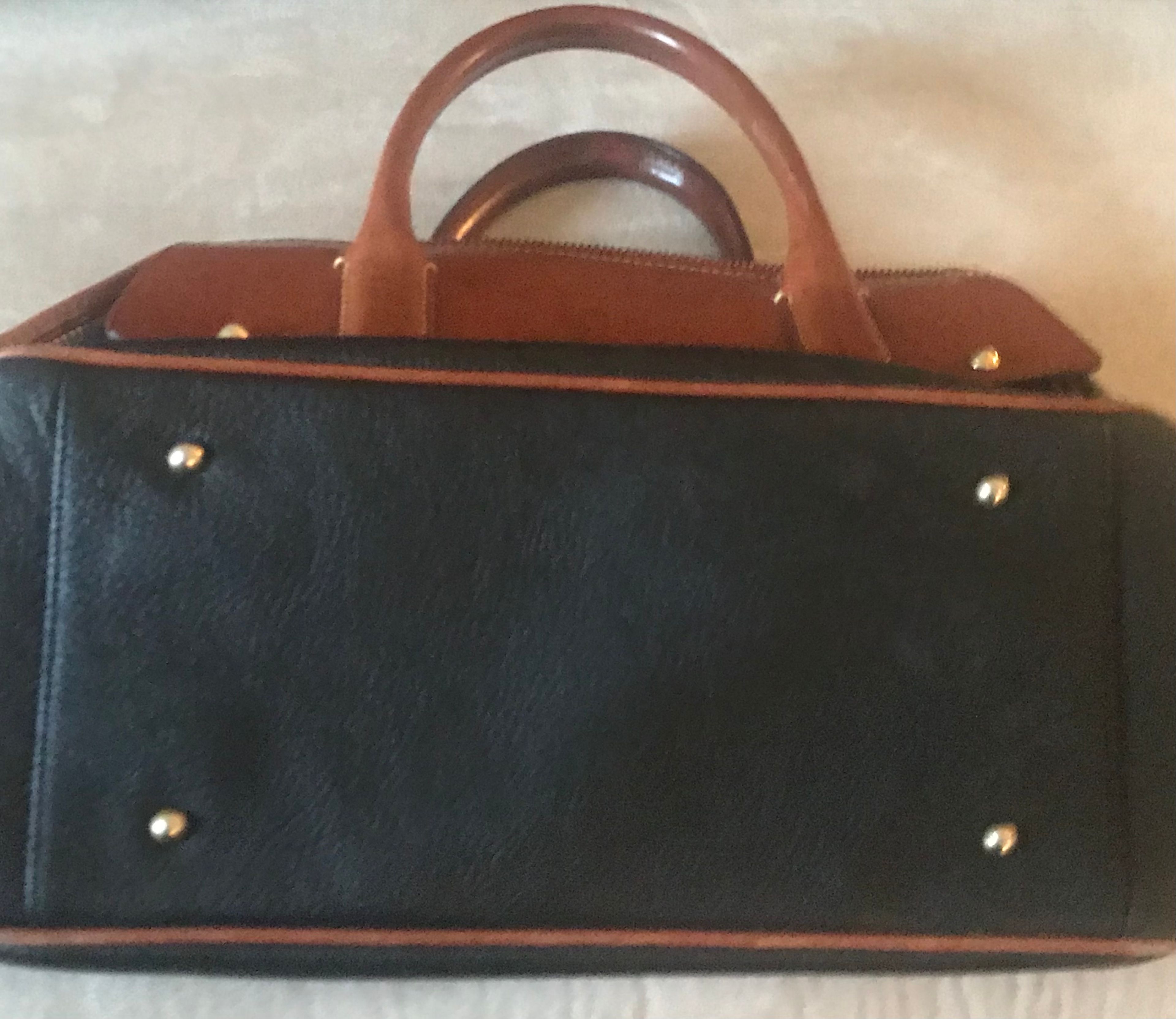 New Dooney & Bourke Wilson Pebbled Leather Satchel Handbag - Image 4