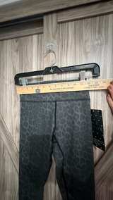 XS Vie Active Rockell Compression Leggings in Black Leopard NWT - Image 3