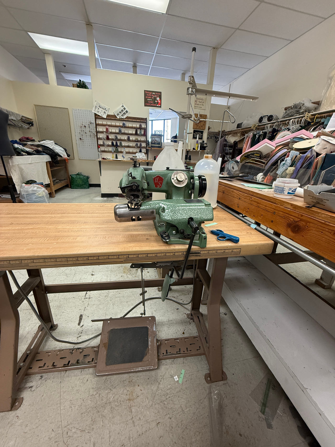 Industrial Sewing Machine