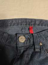 Guess Women's Dark Wash Jeans Low rise Straight size 26x32 - Image 4