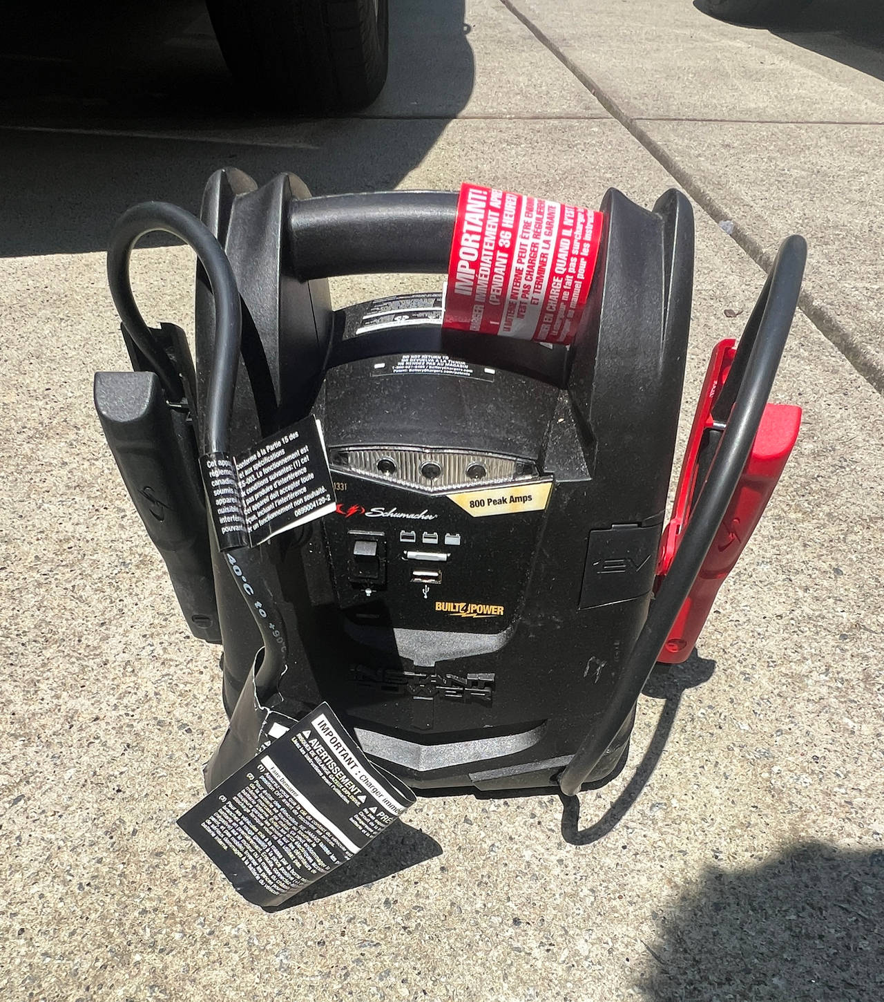 Schumacher SJ1331 800 Peak Amp Jump Starter and Portable Power Pack