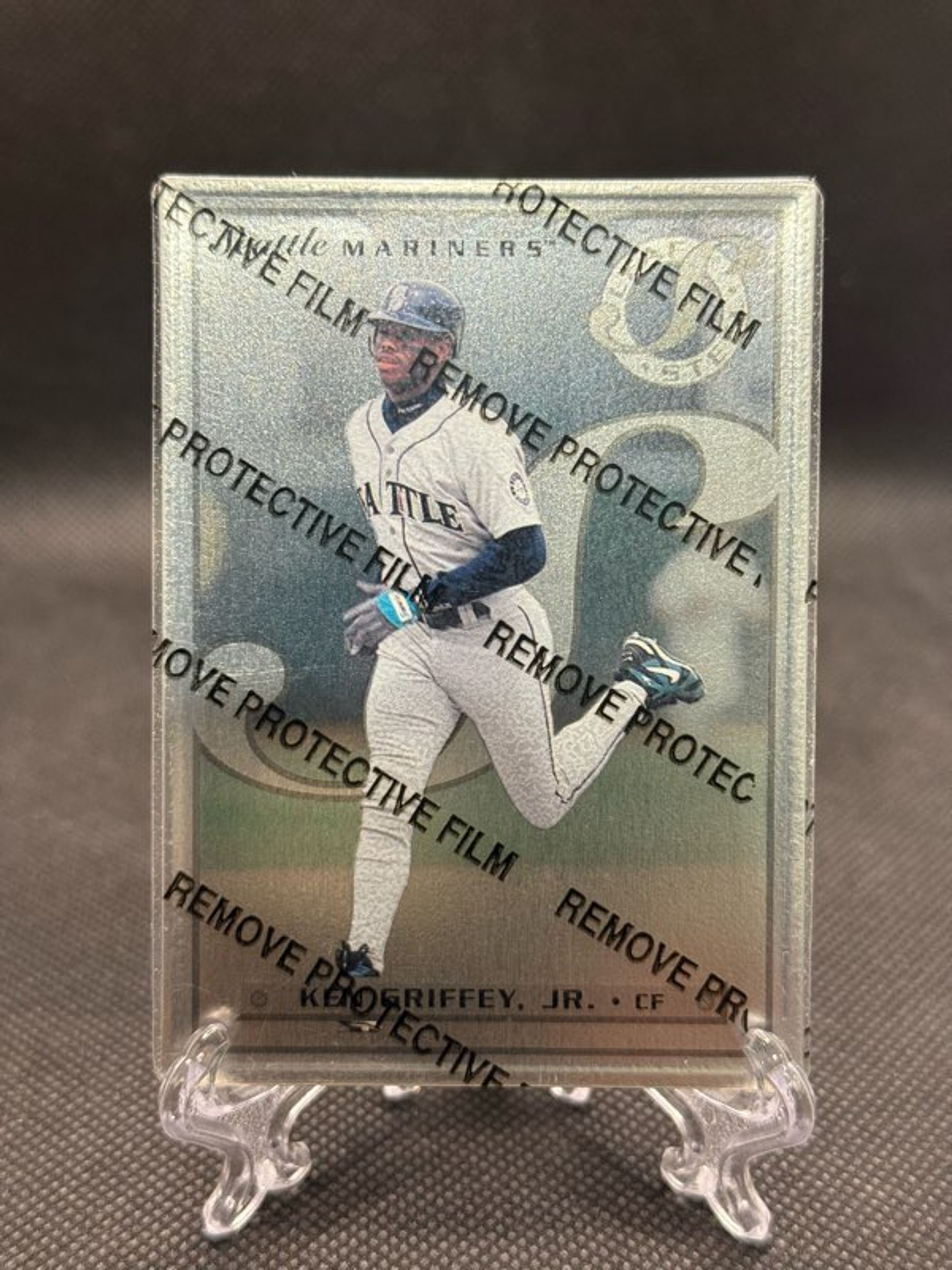1996 Leaf Preferred - Steel Ken Griffey Jr #52 of seventy-seven mariners