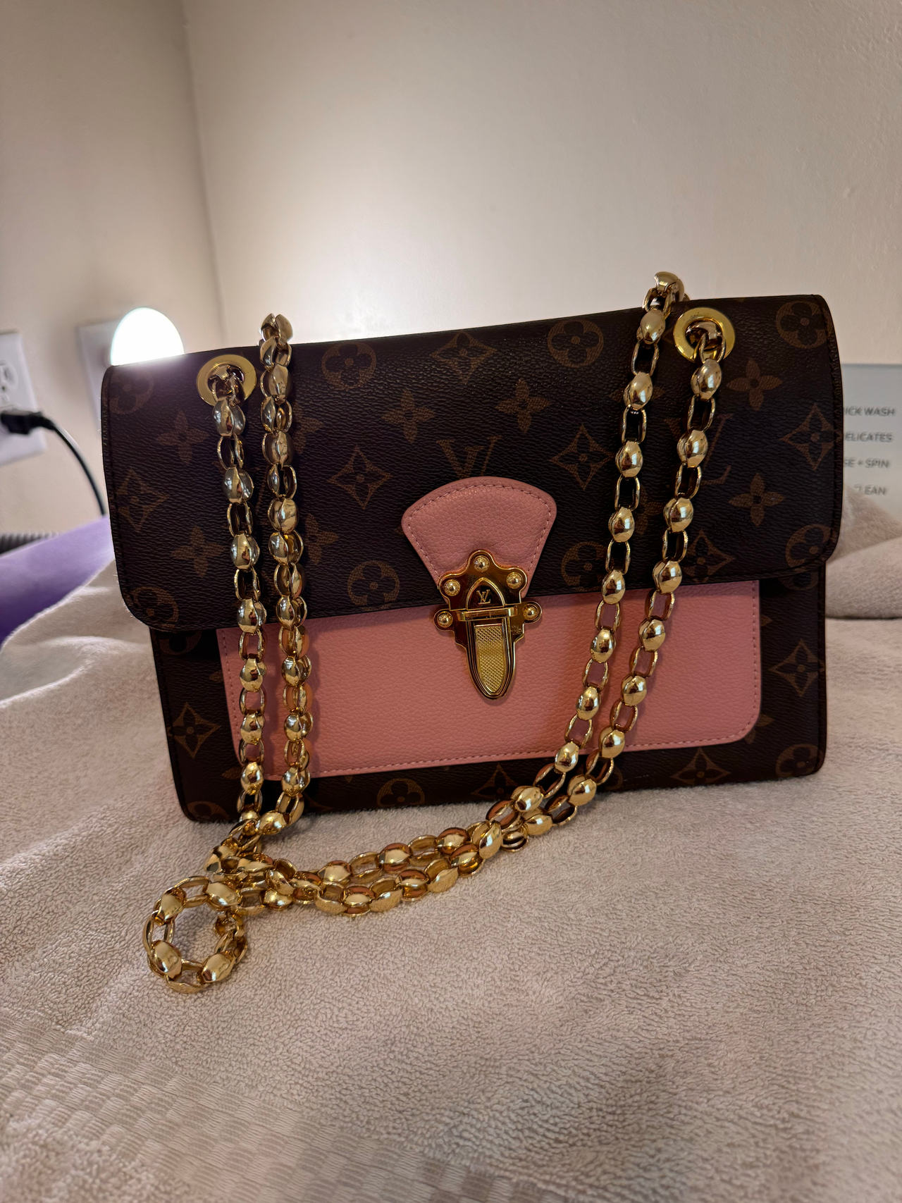 Louis Vuitton Pochette Métis