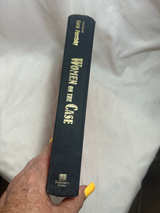 Women on the Case edited by Sara Paretsky - Image 1