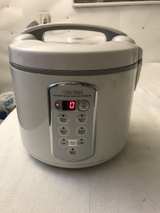 Aroma Rice Cooker & Food Steamer - Image 2