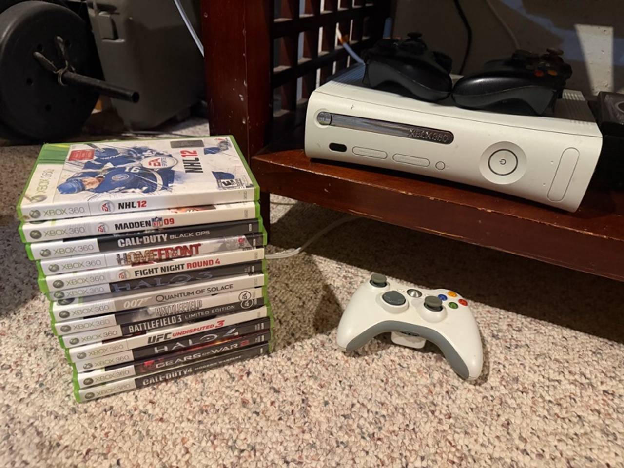 Microsoft Xbox 360 White 20GB Console