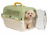Travel Pet Kennel NEW 20" Plastic with Clip On Bowl Green - Image 1