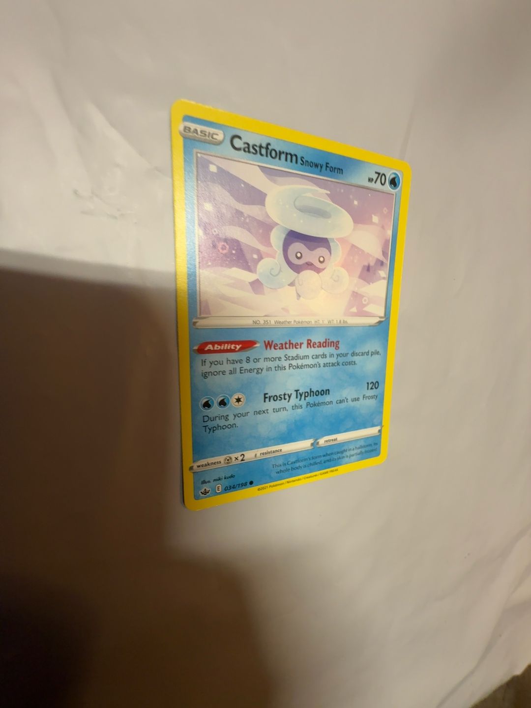 Pokemon TCG Castform Snowy Form – Chilling Reign Card