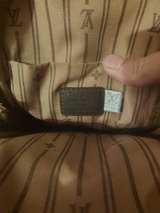 Louis Vuitton Avenue Sling Bag Monogram Eclipse - Image 3