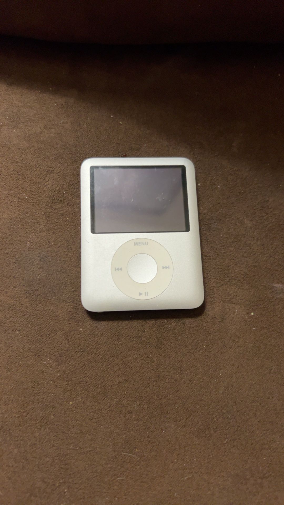 Apple iPod Nano 3rd Generation Silver