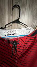 Fox Racing Men's Board Shorts size 33 - Image 2