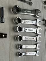 31 pc Combination Wrench Set & Socket Adapters Kobalt - Image 2
