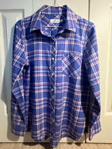 Vineyard Vines wonen's Plaid Button-Down Shirt - Image 1
