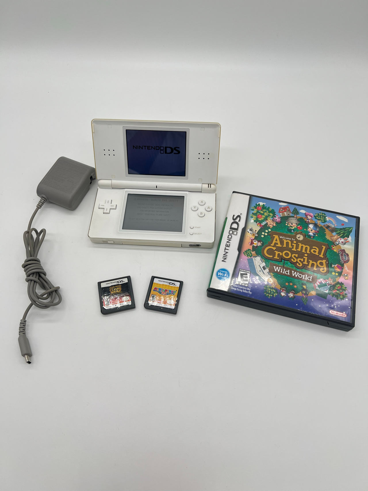 Nintendo DS Lite White Bundle w/ Charger, Animal Crossing Wild World + 2 games