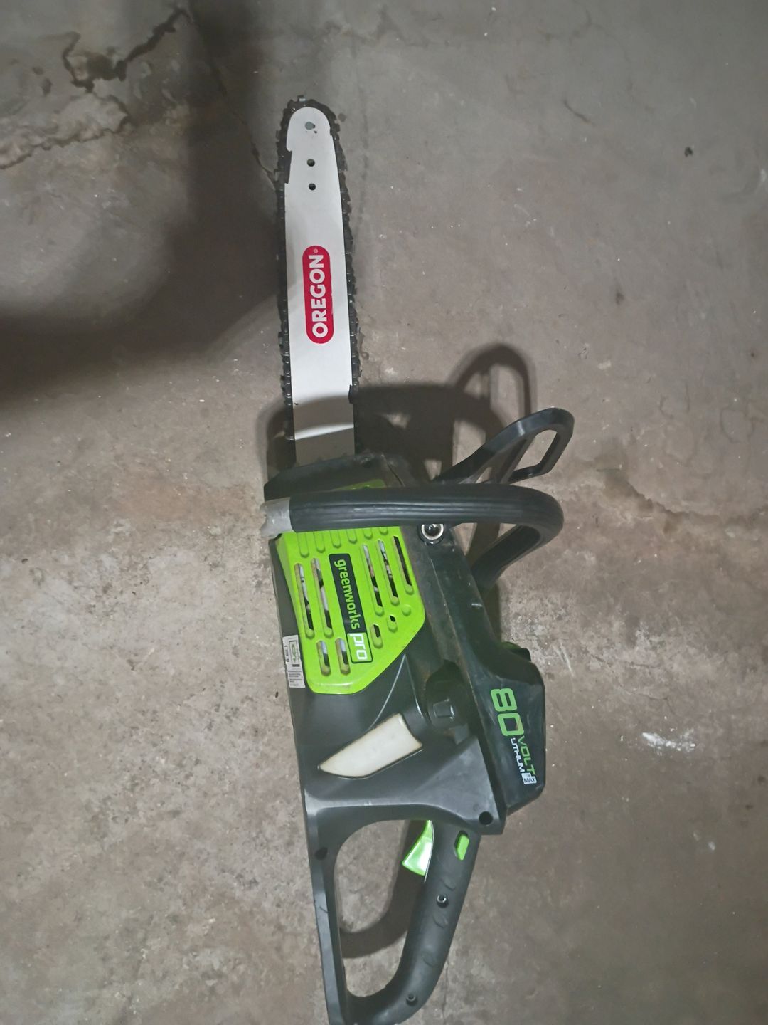 Greenworks Pro 80V 18-Inch Cordless Chainsaw