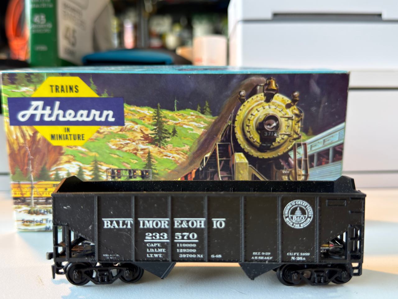 Athearn HO Scale B&O 2-Bay Hopper