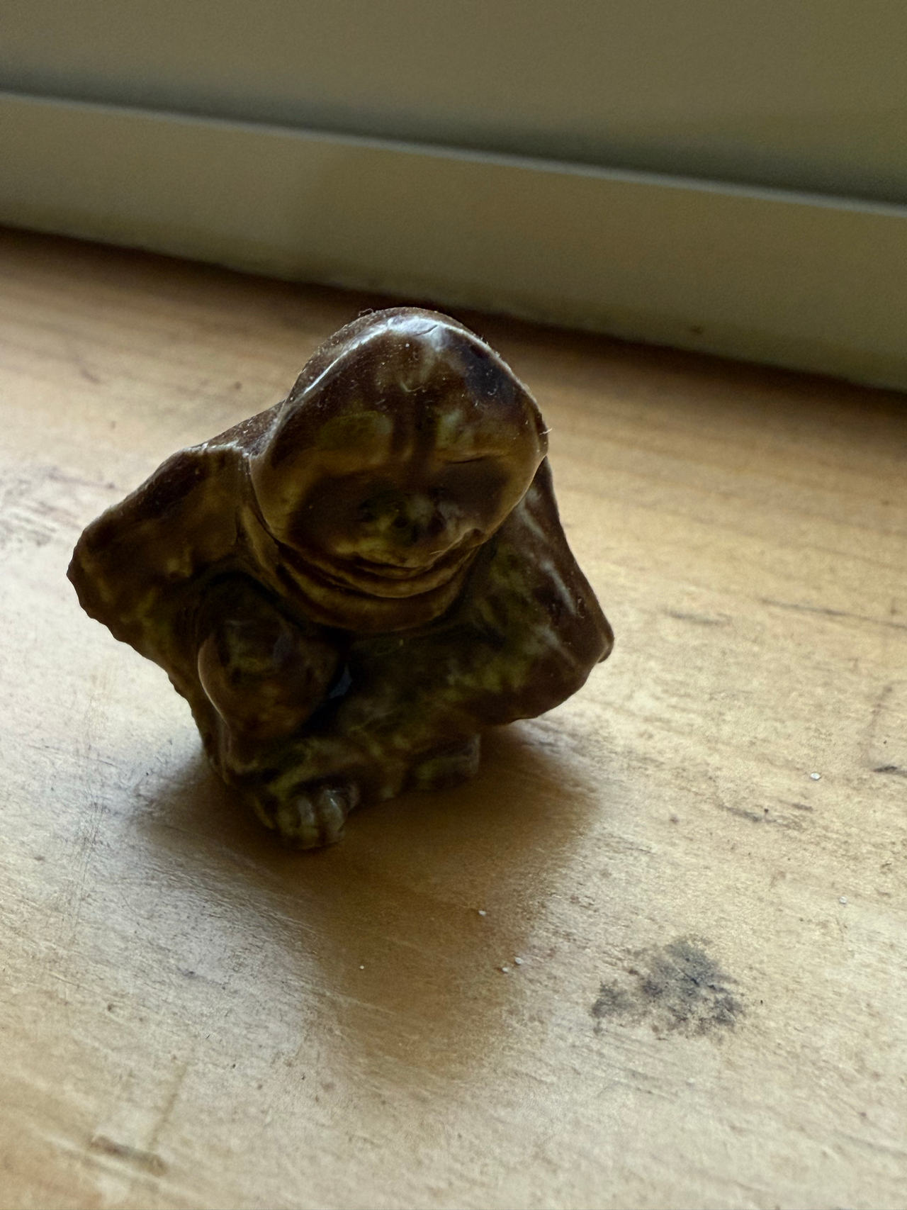 Wade Whimsies Red Rose Tea Monkey Figurine