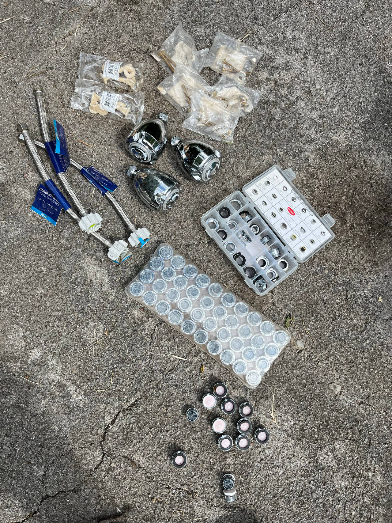  New Assorted Plumbing Parts and Faucet Aerators toilet hoses never used 