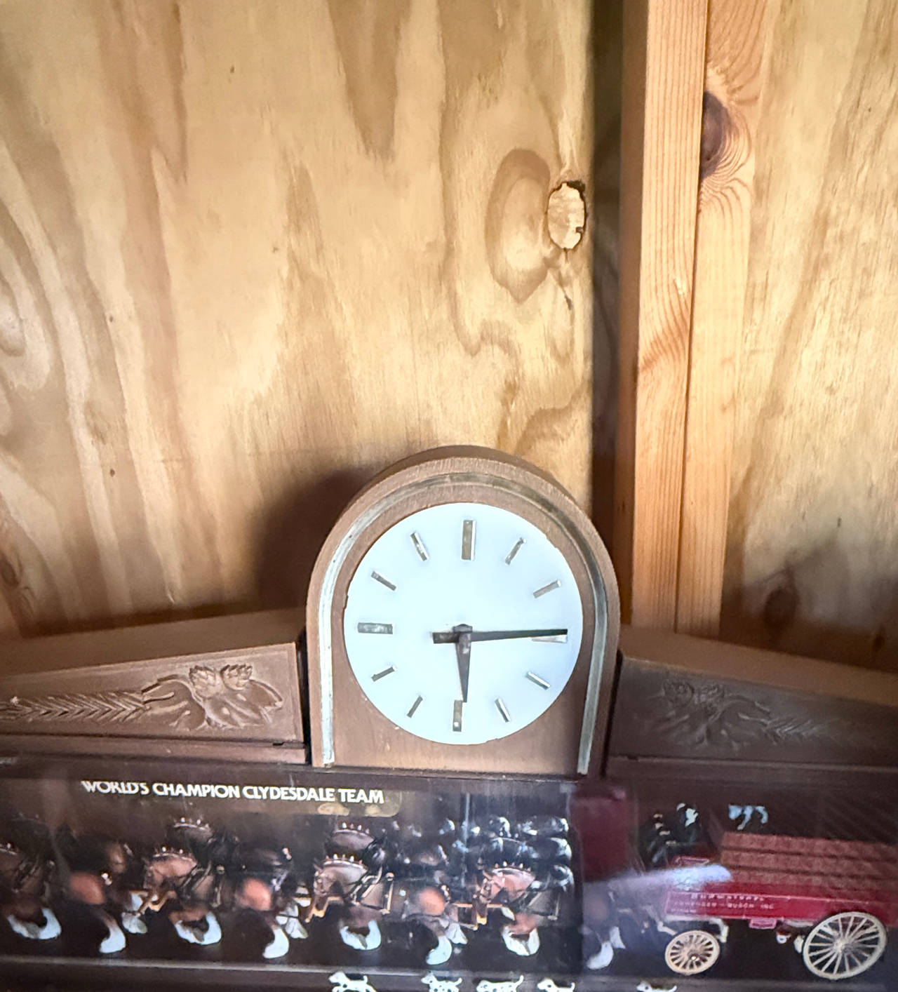 Budweiser World's Champion Clydesdale Team Motion Clock