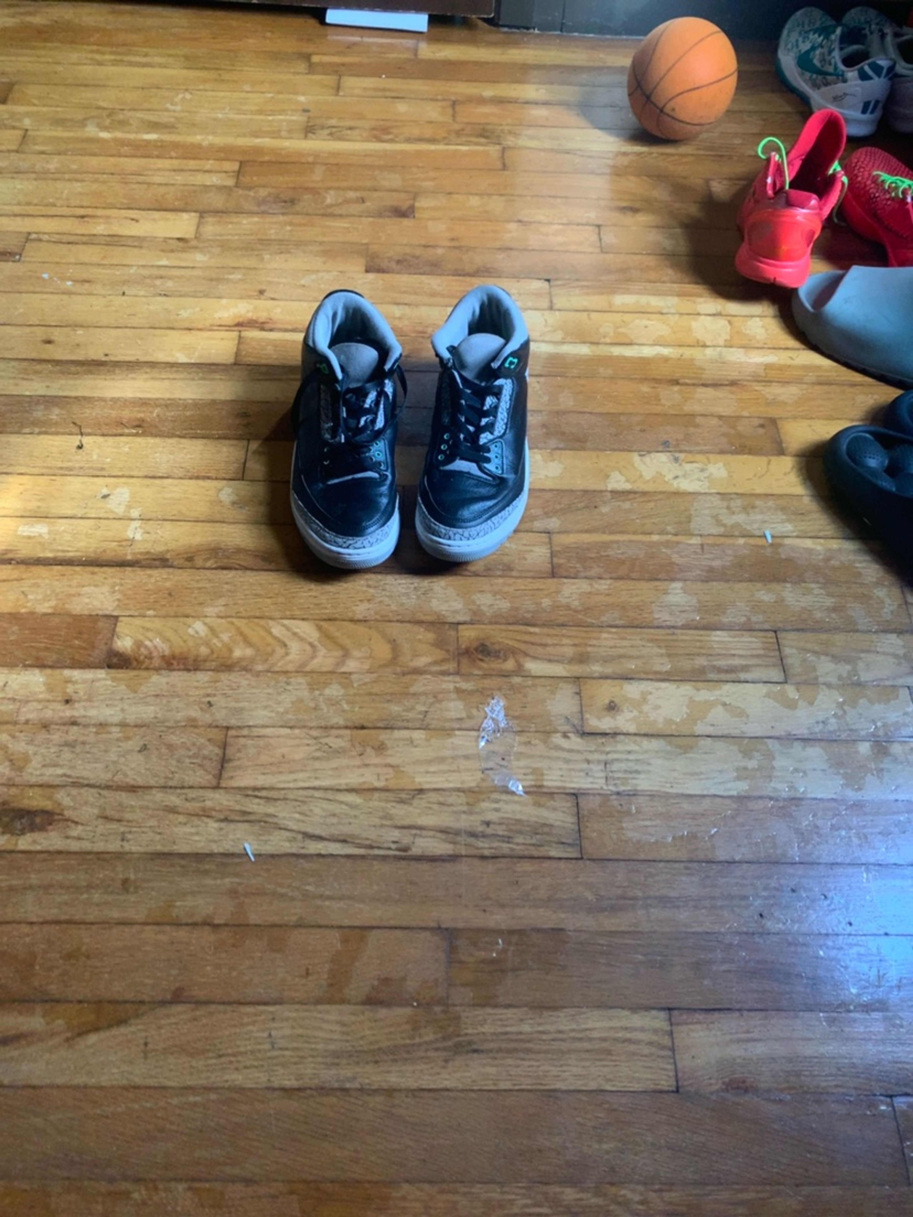 Nike Air Jordan 3 Retro Green Glow