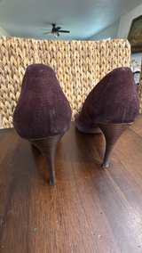 Donald Pliner Suede Pumps Size 6 - Image 3