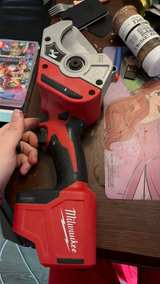 Milwaukee M12 12-Volt Lithium-Ion Cordless PVC Shear - Image 4