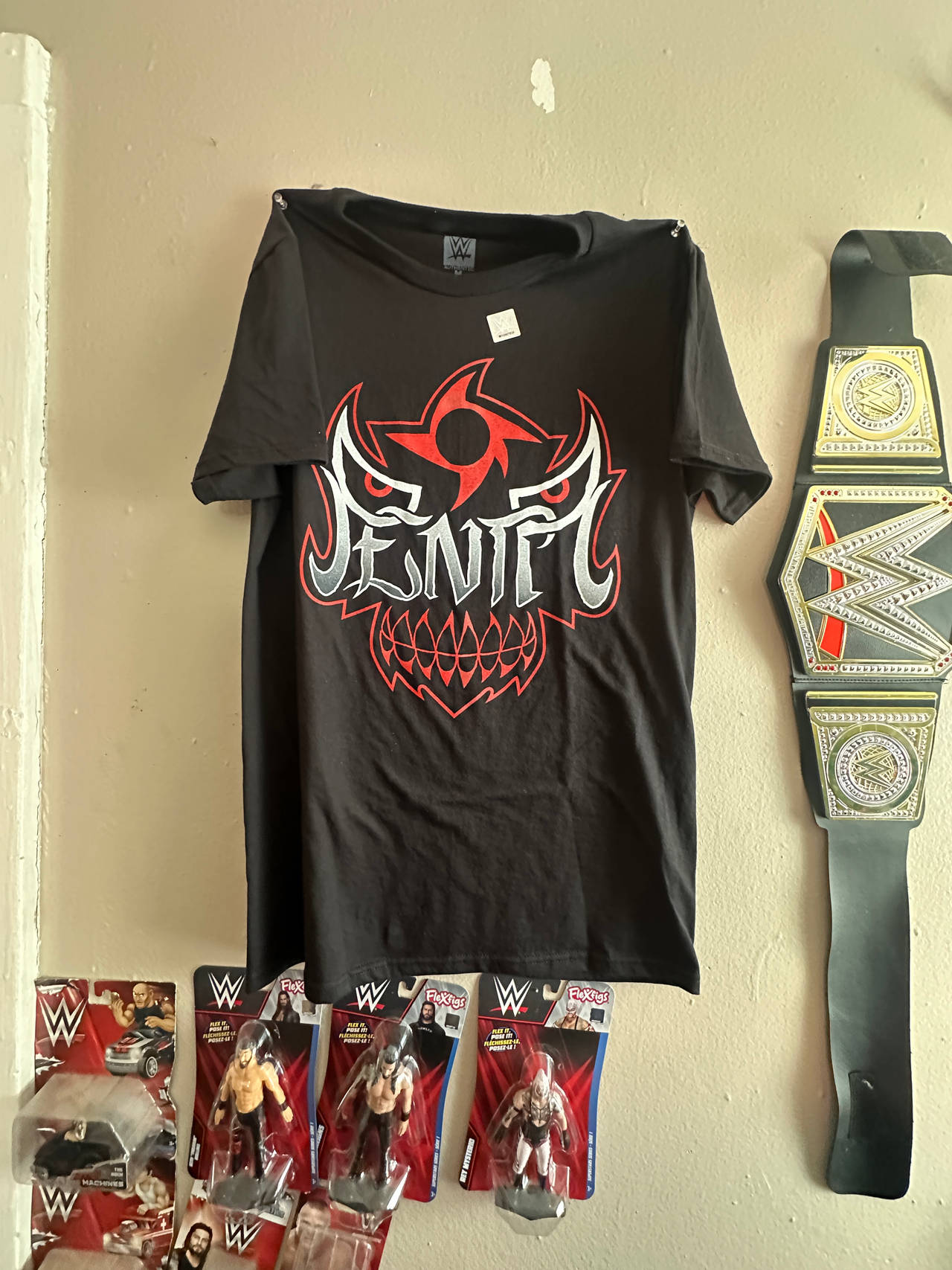 WWE Penta El Zero Miedo Mask T-Shirt /M
